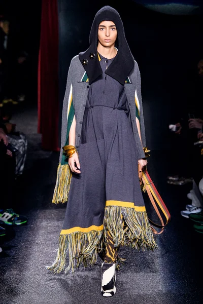 Look 46